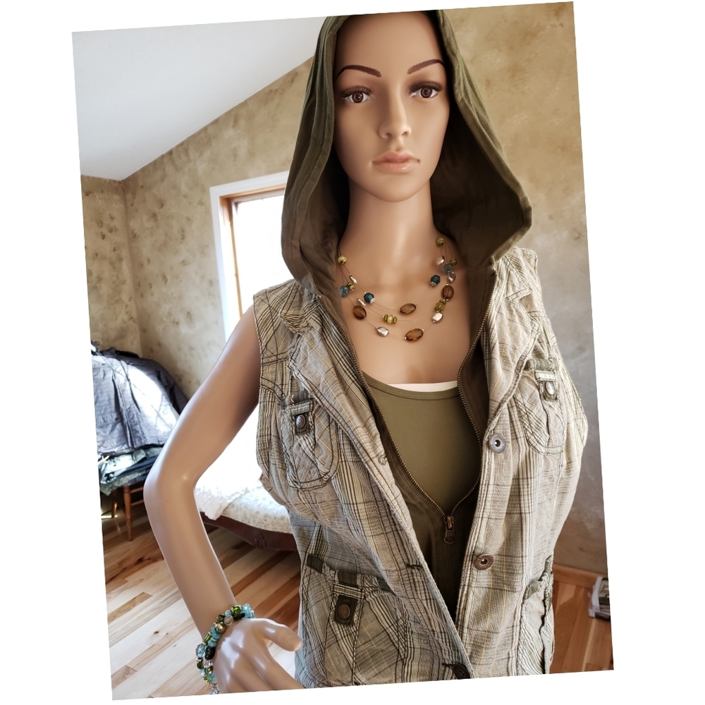 Maurices Hooded Vest & Maurices Eyelets Tank & No Boundaries Tank New Set Of 3